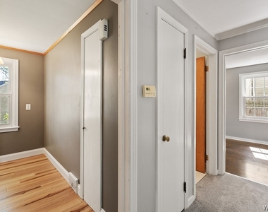 345 Burroughs Drive - Photo Thumbnail 5