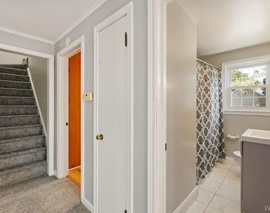 345 Burroughs Drive - Photo Thumbnail 6