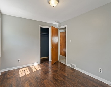345 Burroughs Drive - Photo Thumbnail 10