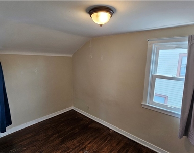 107 Fowler Avenue - Photo Thumbnail 13