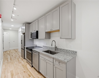 130 Pearl - Photo Thumbnail 1