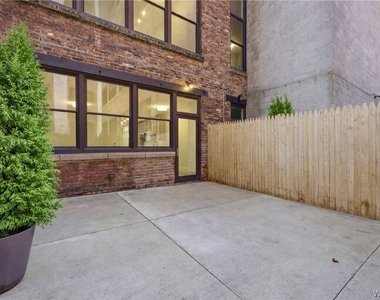130 Pearl - Photo Thumbnail 12