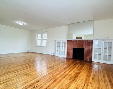 1553 Whitney Avenue - Photo Thumbnail 1
