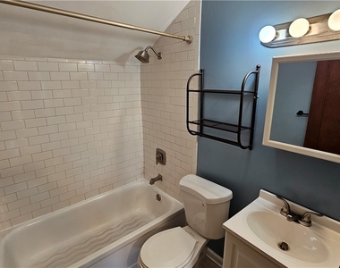 107 Fowler Avenue - Photo Thumbnail 14