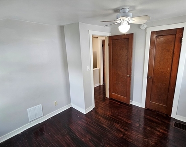 107 Fowler Avenue - Photo Thumbnail 17