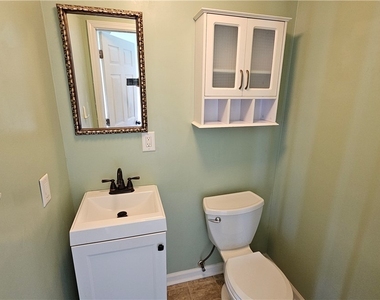 107 Fowler Avenue - Photo Thumbnail 9