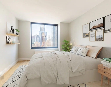 West 48th Street - Photo Thumbnail 5