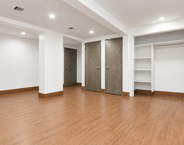 9 Marcus Garvey Blvd - Photo Thumbnail 6