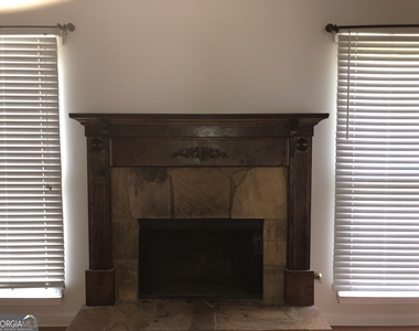 75 Oakwood Lane - Photo Thumbnail 8