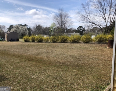 75 Oakwood Lane - Photo Thumbnail 3