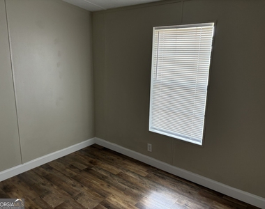 266 Spring Lake Drive - Photo Thumbnail 14