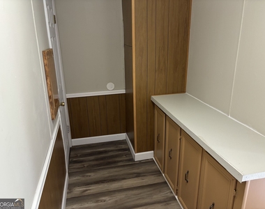 266 Spring Lake Drive - Photo Thumbnail 18