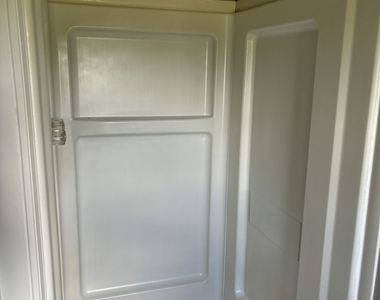266 Spring Lake Drive - Photo Thumbnail 12