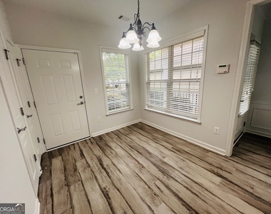164 Begonia Court - Photo Thumbnail 5