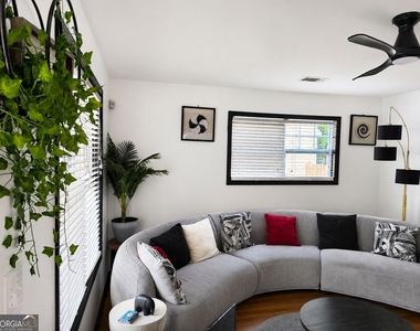 760 Vine Street - Photo Thumbnail 3