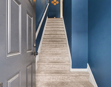 3030 Liberty Way - Photo Thumbnail 2