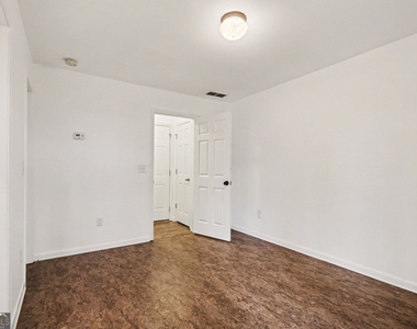 3030 Liberty Way - Photo Thumbnail 13