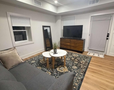 2342 Suncrest Lane Ne - Photo Thumbnail 7