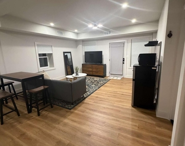 2342 Suncrest Lane Ne - Photo Thumbnail 6