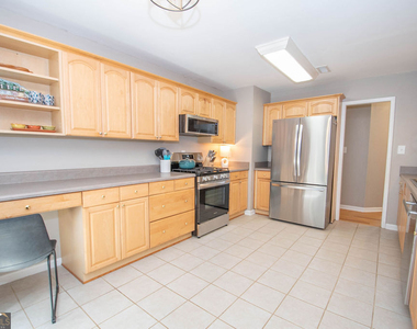 103 Burnham Rise - Photo Thumbnail 14