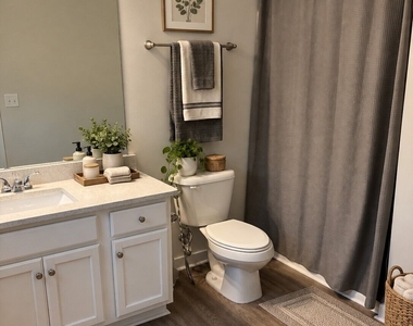 365 Lorien Way - Photo Thumbnail 7