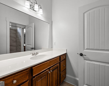 599 Mcdade Street - Photo Thumbnail 26