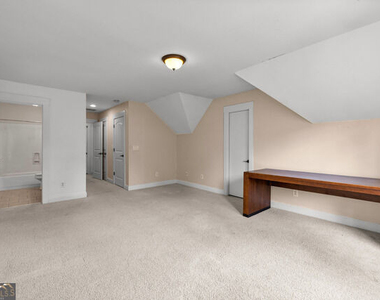 599 Mcdade Street - Photo Thumbnail 30