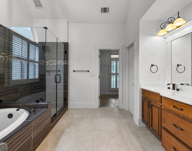 599 Mcdade Street - Photo Thumbnail 19