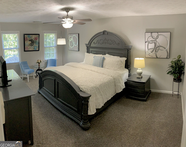 345 Legacy Lane - Photo Thumbnail 36