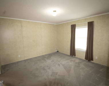 1776 Zettwell Road - Photo Thumbnail 7