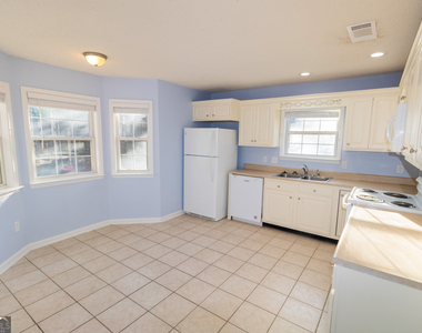 1602 Drayton Lane - Photo Thumbnail 3