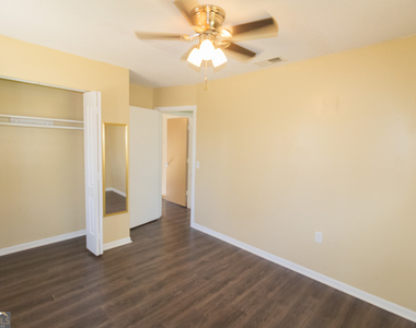 104 President Circle - Photo Thumbnail 12