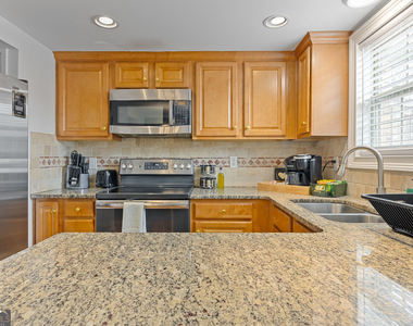 14 Villa Court Se - Photo Thumbnail 9