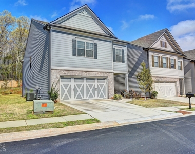 2245 Black Pebble Circle - Photo Thumbnail 3