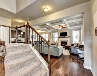 2245 Black Pebble Circle - Photo Thumbnail 10