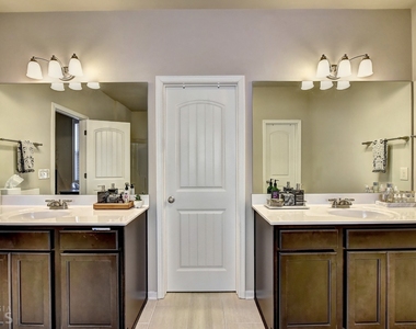 2245 Black Pebble Circle - Photo Thumbnail 45