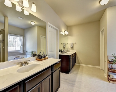 2245 Black Pebble Circle - Photo Thumbnail 42