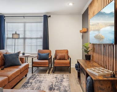 15 Villa Court Se - Photo Thumbnail 2