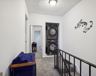 15 Villa Court Se - Photo Thumbnail 41