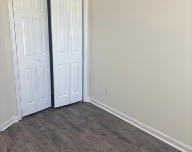 3698 Sapphire Court - Photo Thumbnail 23