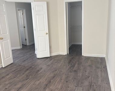 3698 Sapphire Court - Photo Thumbnail 14