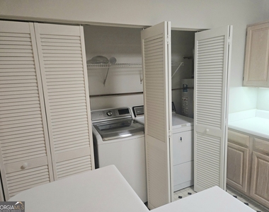 1391 Keys Crossing Drive Ne - Photo Thumbnail 7