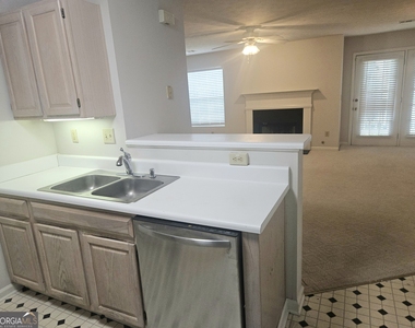 1391 Keys Crossing Drive Ne - Photo Thumbnail 6