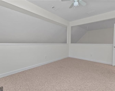 235 Arbor Creek Way - Photo Thumbnail 31