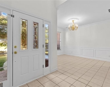 235 Arbor Creek Way - Photo Thumbnail 3
