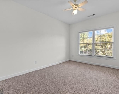235 Arbor Creek Way - Photo Thumbnail 28