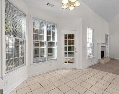 235 Arbor Creek Way - Photo Thumbnail 13