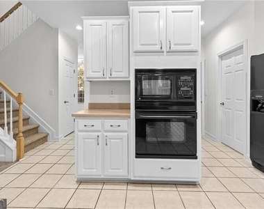235 Arbor Creek Way - Photo Thumbnail 16