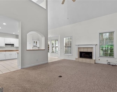 235 Arbor Creek Way - Photo Thumbnail 8