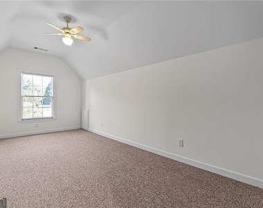 235 Arbor Creek Way - Photo Thumbnail 33
